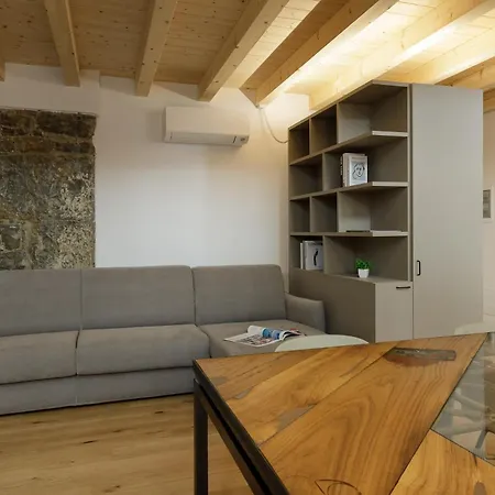 Petrarca Design Loft A Триест